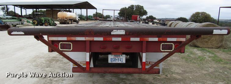 image for item DF2509 1972 Fontaine F-1-5540SL flatbed trailer