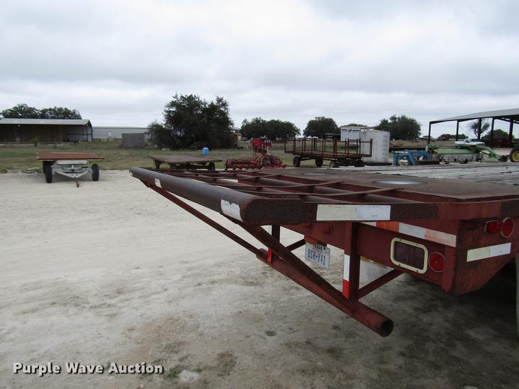 image for item DF2509 1972 Fontaine F-1-5540SL flatbed trailer