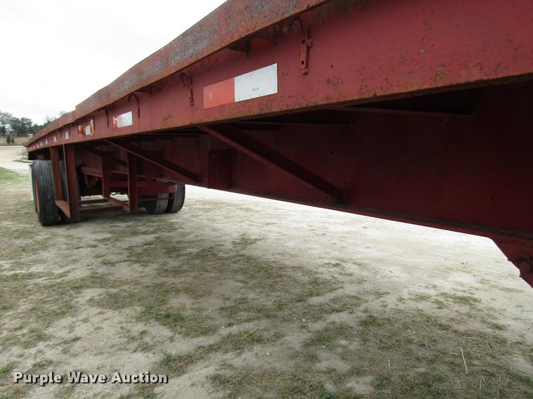 image for item DF2509 1972 Fontaine F-1-5540SL flatbed trailer