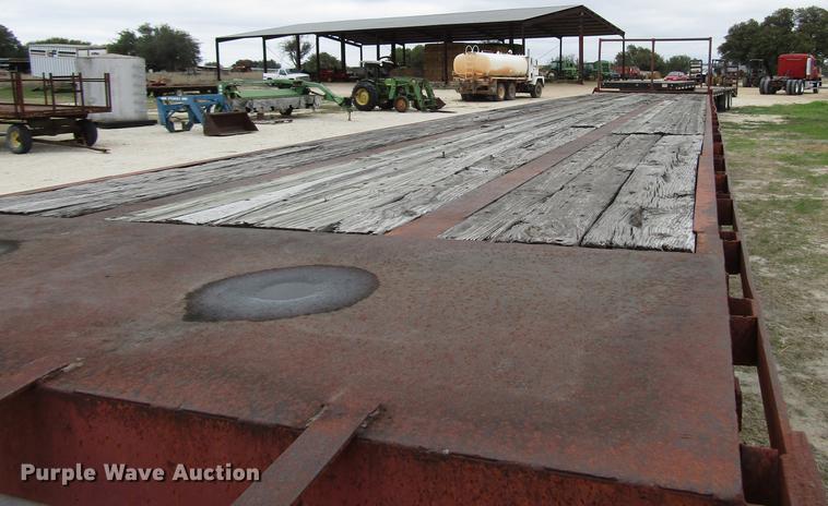 image for item DF2509 1972 Fontaine F-1-5540SL flatbed trailer