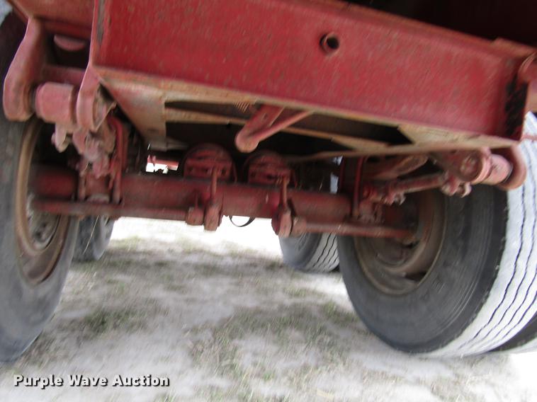 image for item DF2509 1972 Fontaine F-1-5540SL flatbed trailer