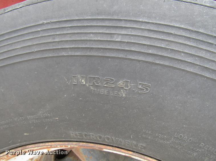 image for item DF2509 1972 Fontaine F-1-5540SL flatbed trailer