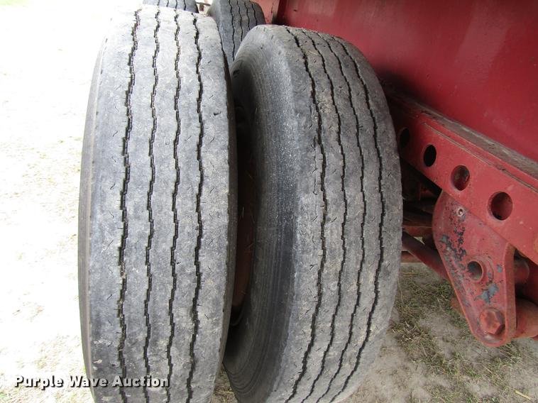 image for item DF2509 1972 Fontaine F-1-5540SL flatbed trailer