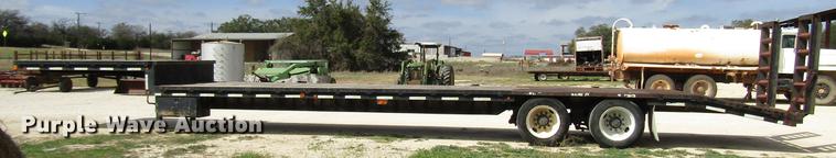 image for item DF2511 1985 Hobbs drop deck equipment trailer