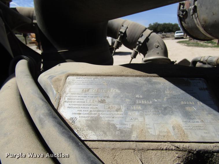 image for item DF2517 1993 Mack CH613 semi truck