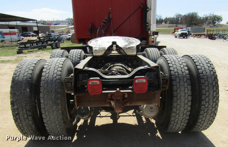 image for item DF2517 1993 Mack CH613 semi truck