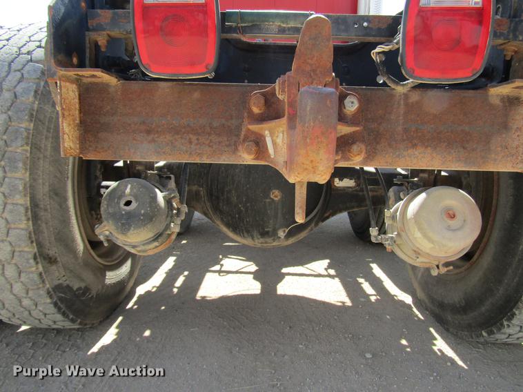 image for item DF2517 1993 Mack CH613 semi truck