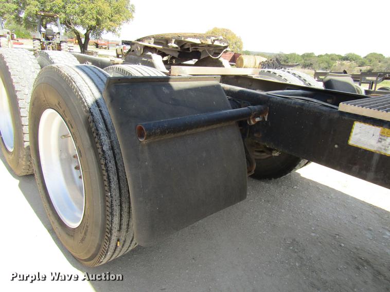 image for item DF2517 1993 Mack CH613 semi truck