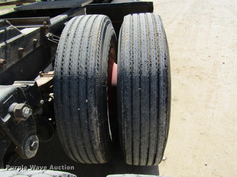 image for item DF2517 1993 Mack CH613 semi truck