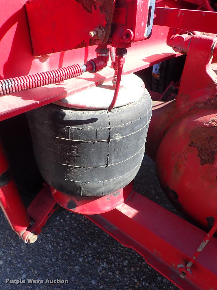 image for item DF8750 2013 Kenworth T660 semi truck