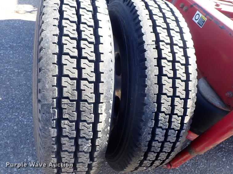 image for item DF8750 2013 Kenworth T660 semi truck