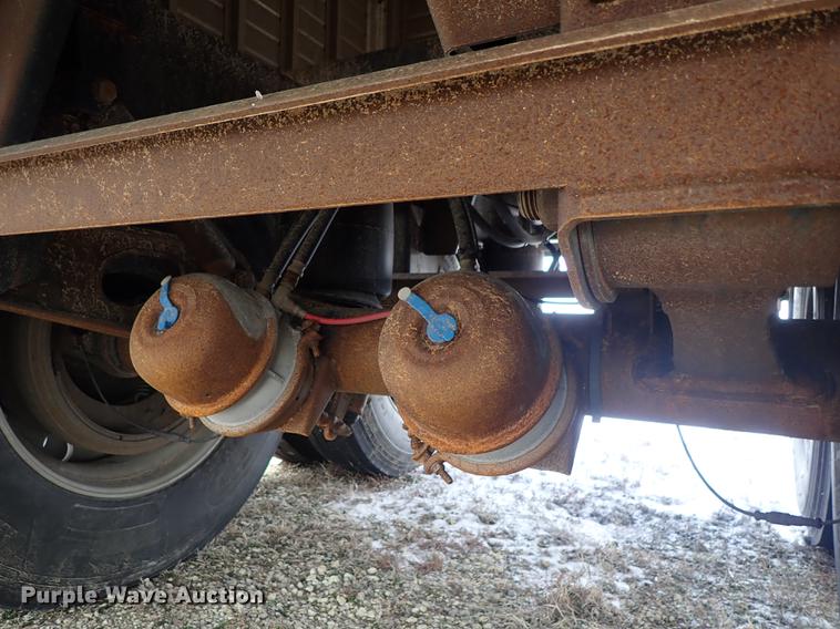 image for item DF8752 2017 Timpte Super Hopper double hopper bottom grain trailer