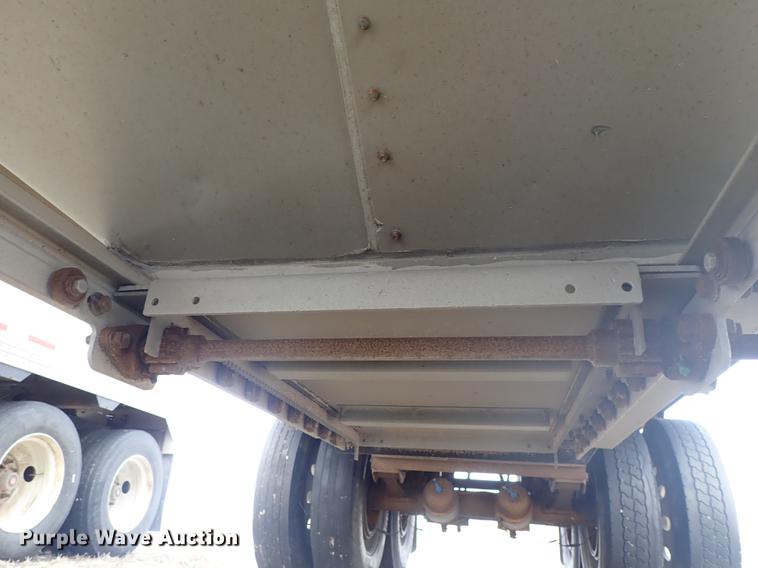 image for item DF8752 2017 Timpte Super Hopper double hopper bottom grain trailer