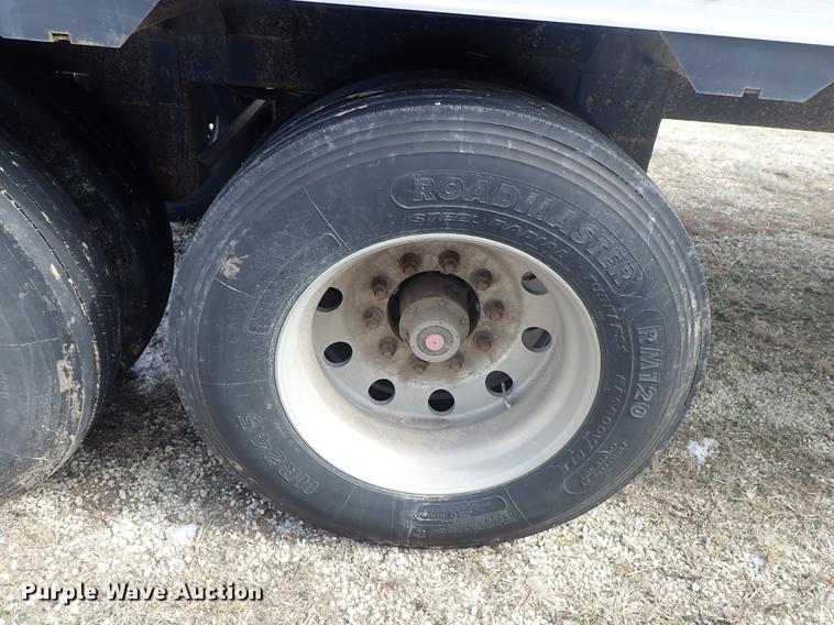 image for item DF8752 2017 Timpte Super Hopper double hopper bottom grain trailer