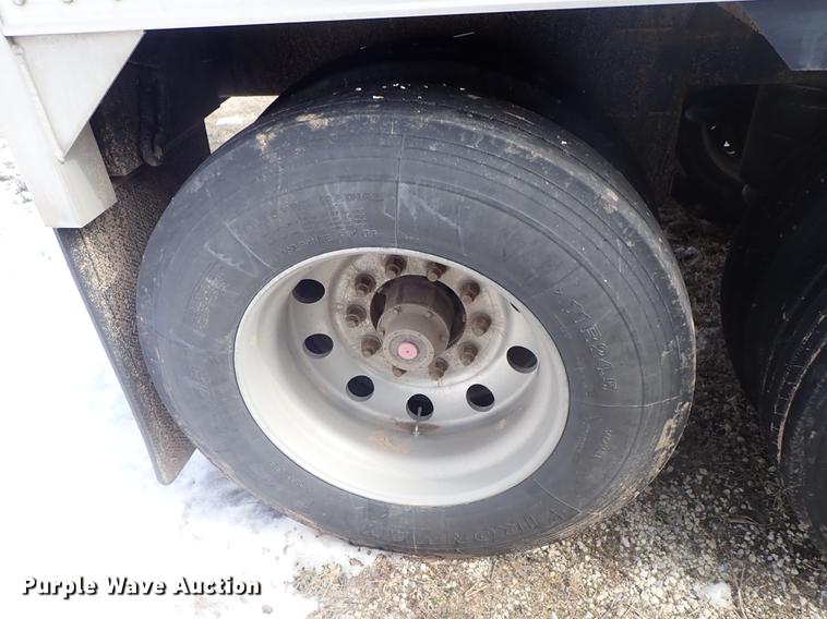 image for item DF8752 2017 Timpte Super Hopper double hopper bottom grain trailer