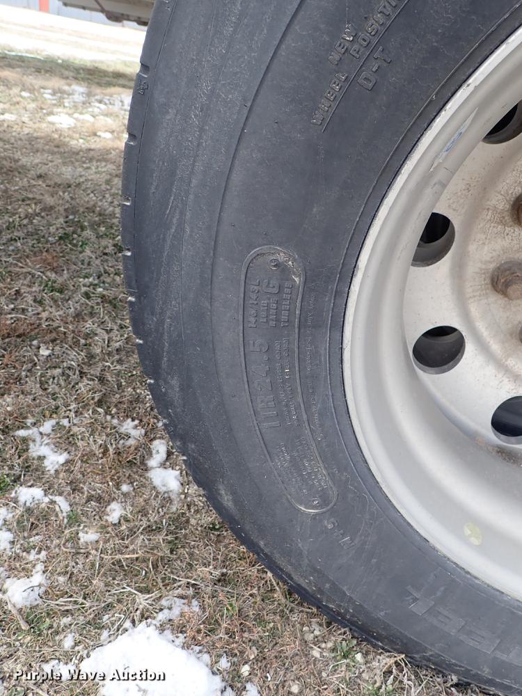 image for item DF8752 2017 Timpte Super Hopper double hopper bottom grain trailer