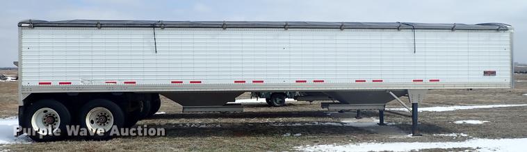 image for item DF8753 2016 Timpte Super Hopper double hopper bottom grain trailer