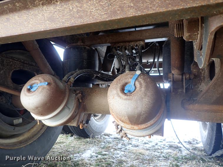 image for item DF8753 2016 Timpte Super Hopper double hopper bottom grain trailer