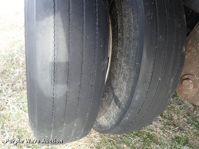 image for item DF8753 2016 Timpte Super Hopper double hopper bottom grain trailer