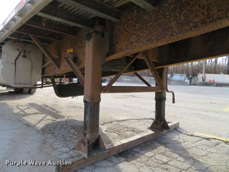 image for item DG3863 2001 Wabash FLCVHCM flatbed trailer