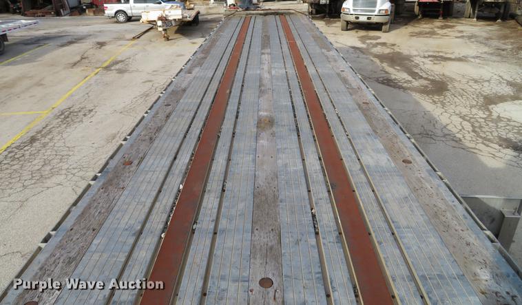image for item DG3863 2001 Wabash FLCVHCM flatbed trailer