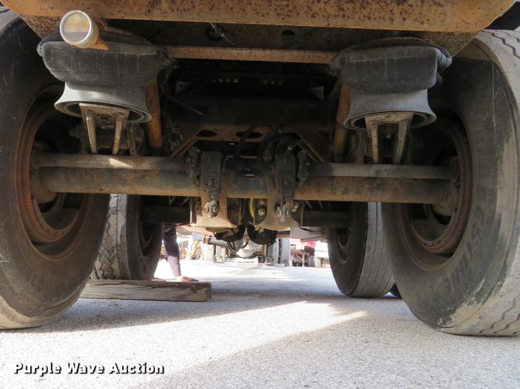 image for item DG3863 2001 Wabash FLCVHCM flatbed trailer