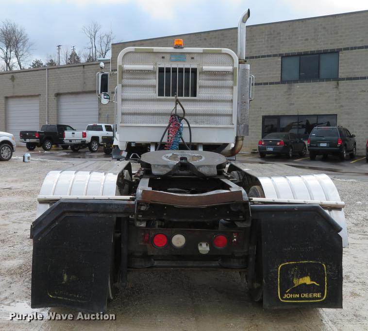 image for item DG3875 1999 Mack CH613 semi truck