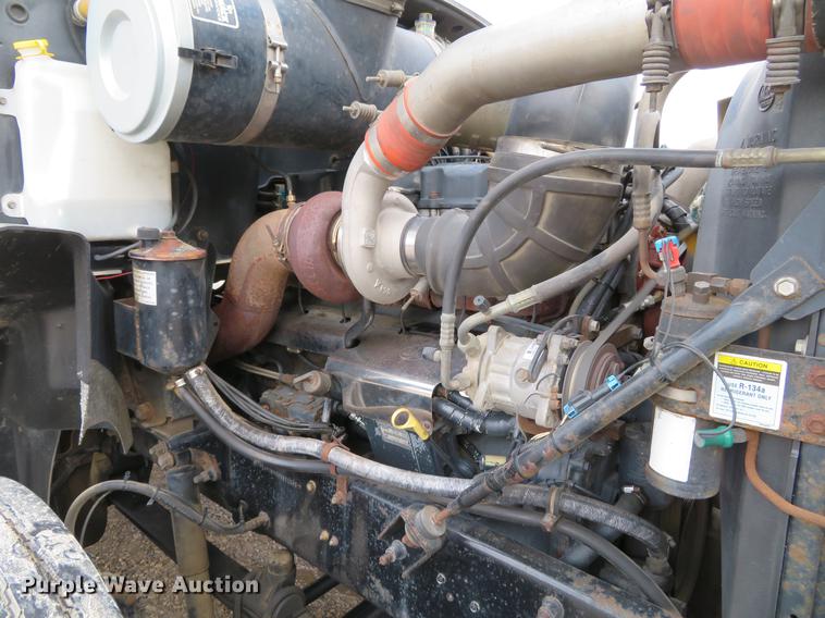 image for item DG3875 1999 Mack CH613 semi truck