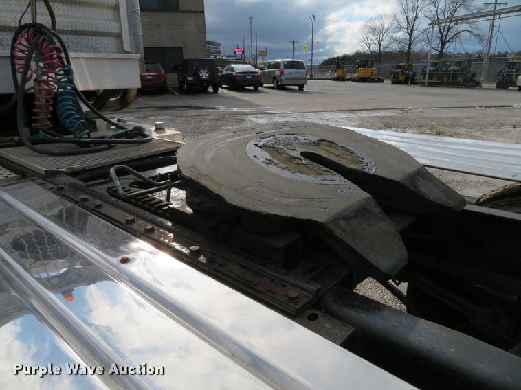 image for item DG3875 1999 Mack CH613 semi truck