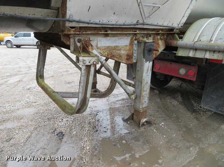 image for item DG3880 1976 Trailmobile T43I1CAF-1 tank trailer