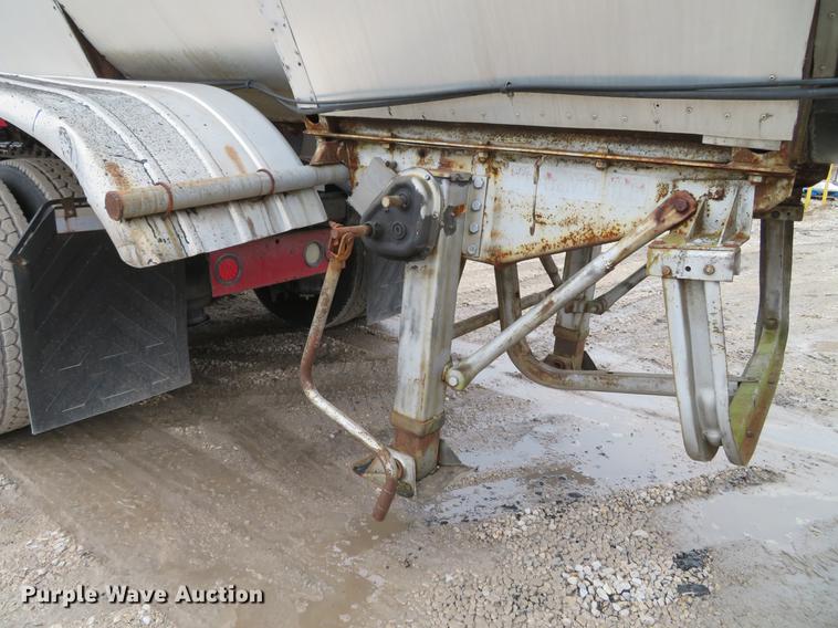 image for item DG3880 1976 Trailmobile T43I1CAF-1 tank trailer