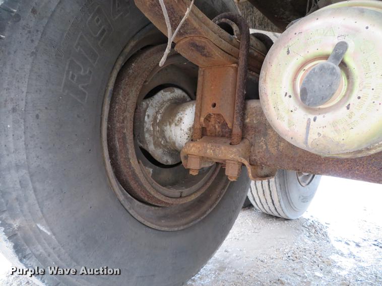 image for item DG3880 1976 Trailmobile T43I1CAF-1 tank trailer