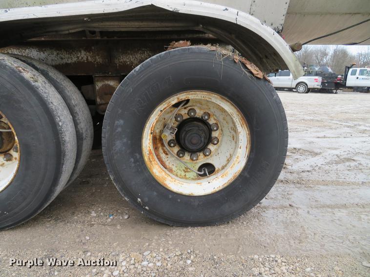 image for item DG3880 1976 Trailmobile T43I1CAF-1 tank trailer