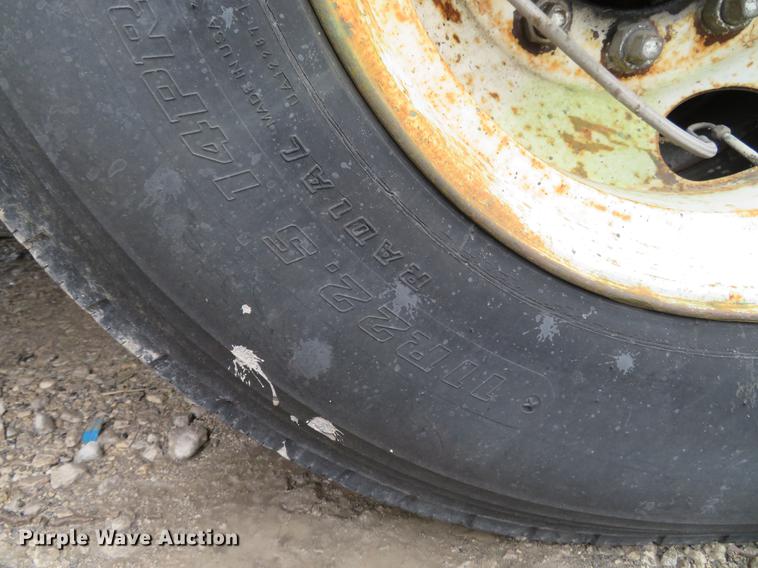 image for item DG3880 1976 Trailmobile T43I1CAF-1 tank trailer