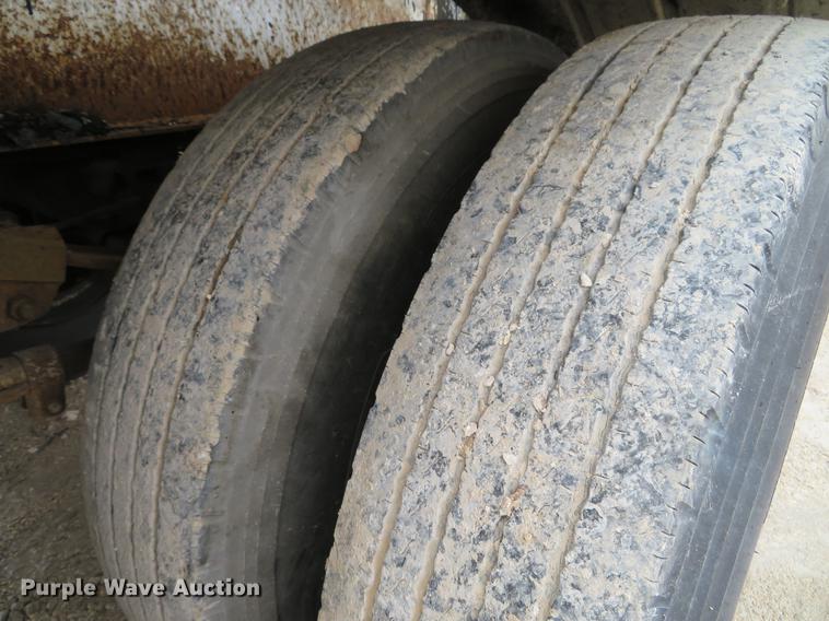 image for item DG3880 1976 Trailmobile T43I1CAF-1 tank trailer