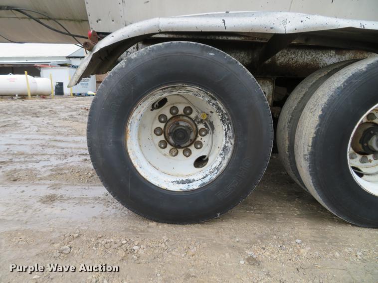 image for item DG3880 1976 Trailmobile T43I1CAF-1 tank trailer