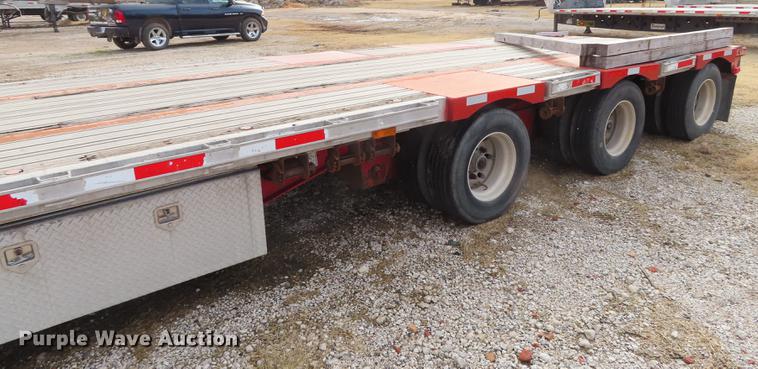 image for item DN9115 2002 Transcraft DTL3000 drop deck trailer