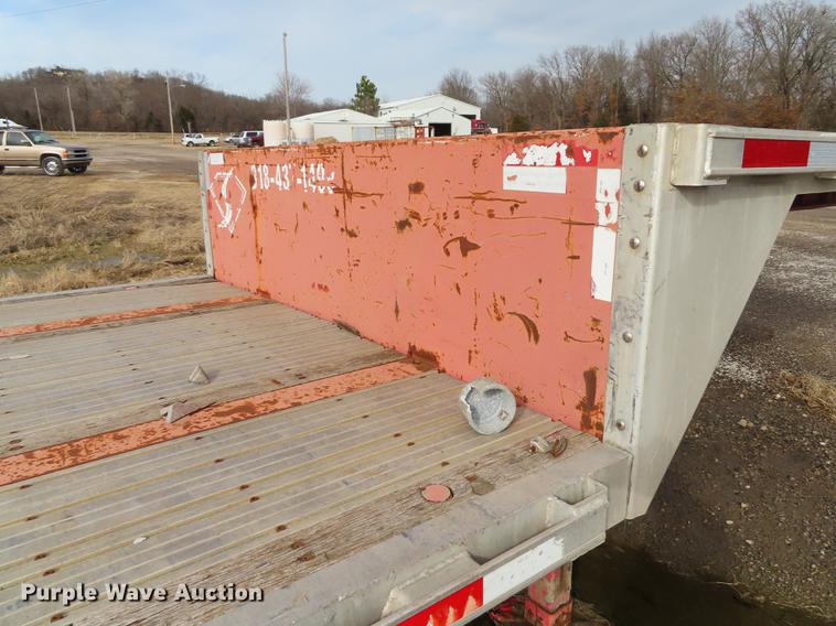 image for item DN9115 2002 Transcraft DTL3000 drop deck trailer