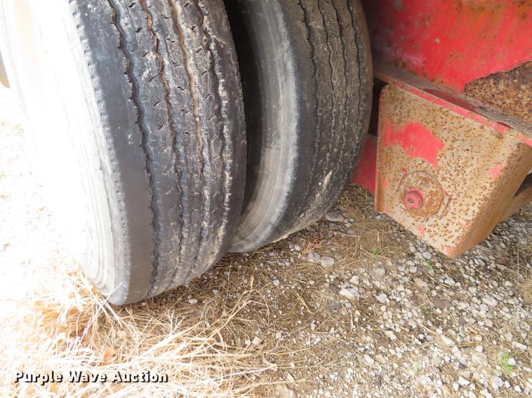 image for item DN9115 2002 Transcraft DTL3000 drop deck trailer