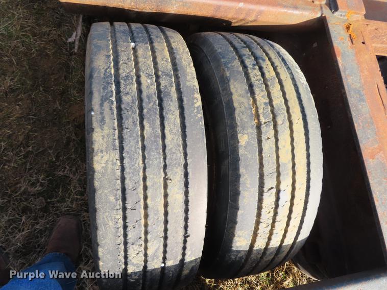 image for item DN9116 1996 Trail King TK70ES-482 extendable drop deck trailer