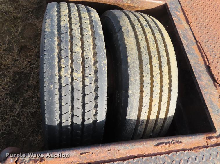 image for item DN9116 1996 Trail King TK70ES-482 extendable drop deck trailer