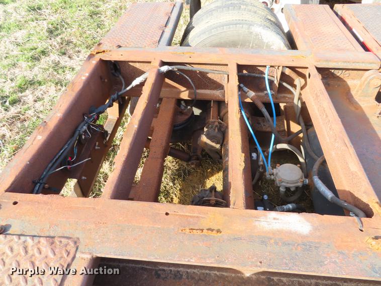 image for item DN9116 1996 Trail King TK70ES-482 extendable drop deck trailer