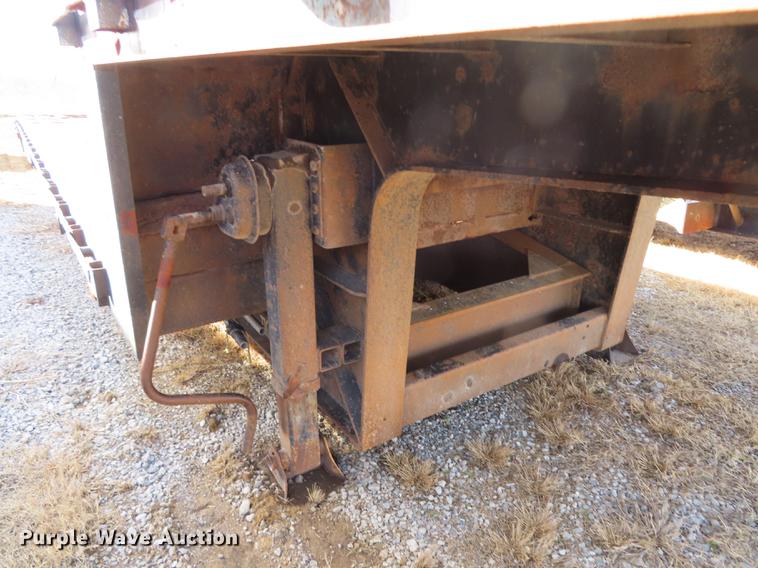 image for item DN9116 1996 Trail King TK70ES-482 extendable drop deck trailer