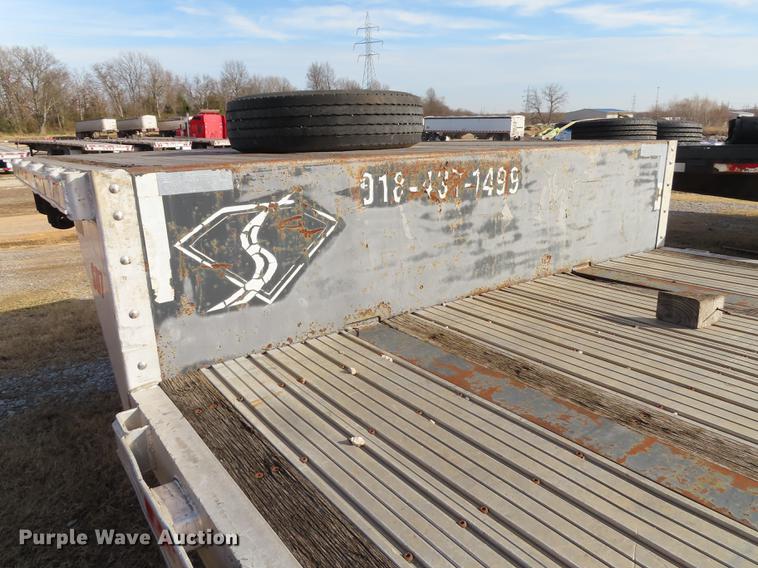 image for item DN9117 2001 Transcraft DTL3000 drop deck trailer