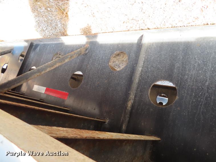 image for item DN9117 2001 Transcraft DTL3000 drop deck trailer