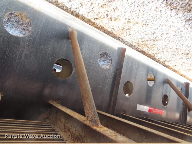 image for item DN9117 2001 Transcraft DTL3000 drop deck trailer