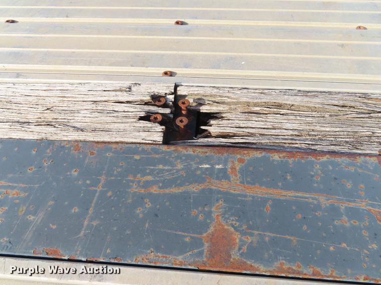 image for item DN9117 2001 Transcraft DTL3000 drop deck trailer