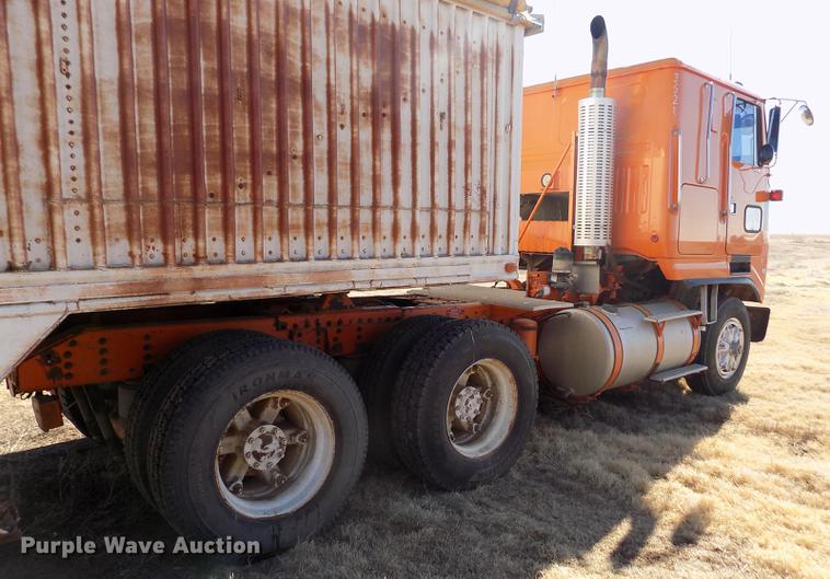 image for item FH9031 1993 Volvo White GMC COE semi truck