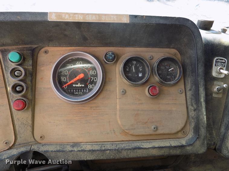 image for item FH9031 1993 Volvo White GMC COE semi truck