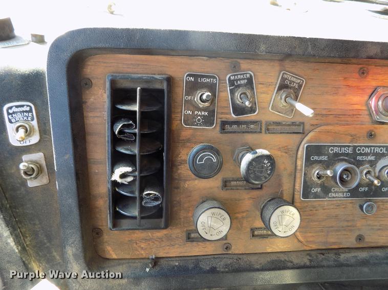 image for item FH9031 1993 Volvo White GMC COE semi truck